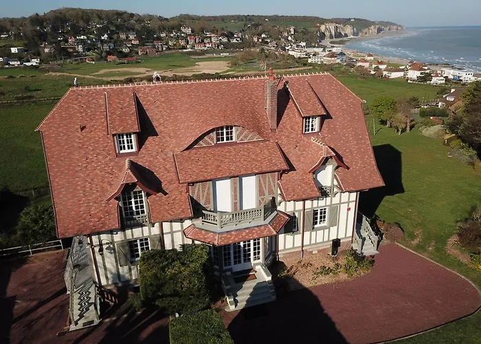 The Old Fenwick House